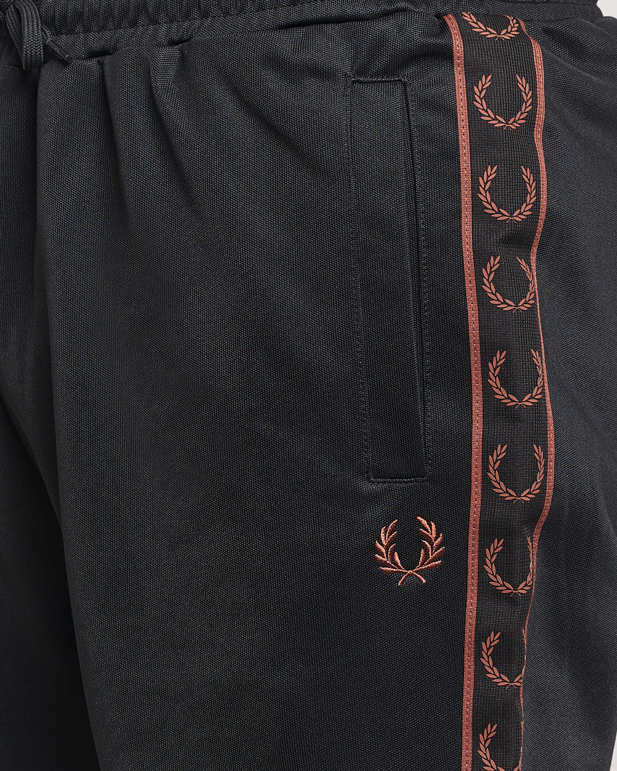 Heren | Broeken | Fred Perry | Taped Track Pants Black