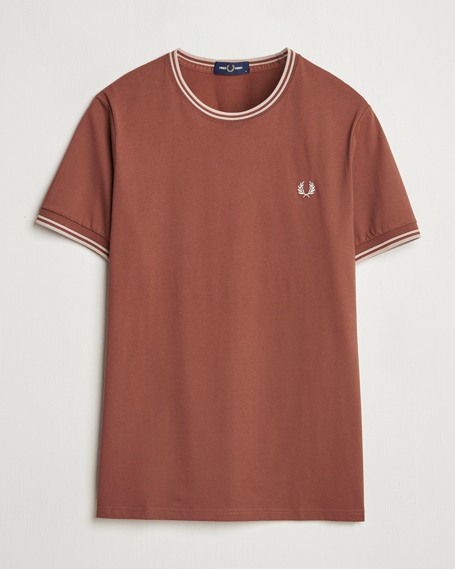 Heren | T-shirts | Fred Perry | Twin Tipped T-Shirt Whiskey Brown