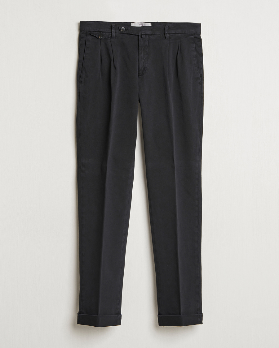 Heren | Broeken | Briglia 1949 | Easy Fit Pleated Cotton Stretch Chino Black