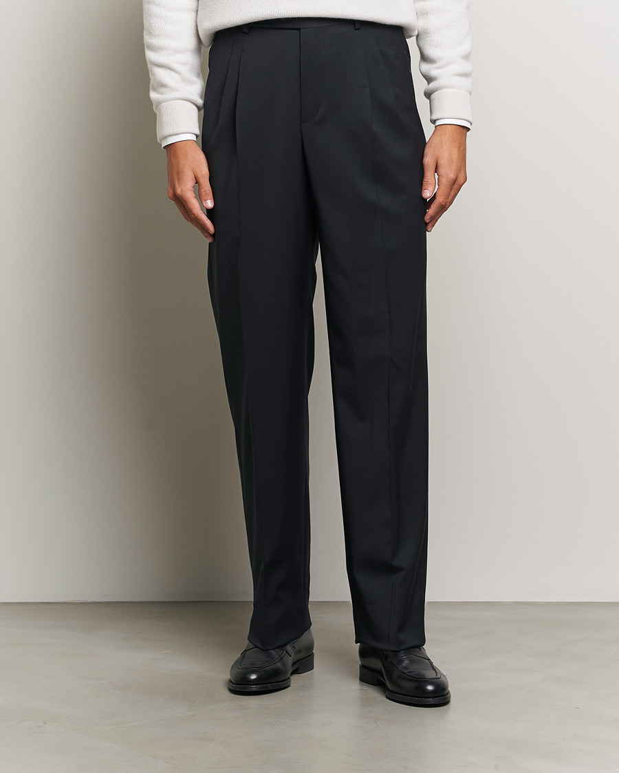 Heren | Broeken | Brioni | Pleated Wool Trousers Navy