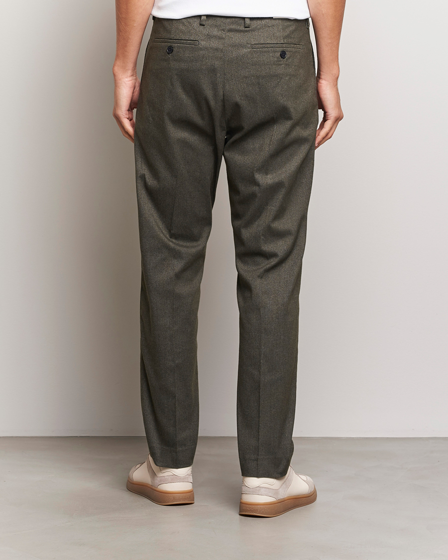 Heren | Broeken | NN07 | Bill Pleated Brushed Cotton Trousers Dark Army