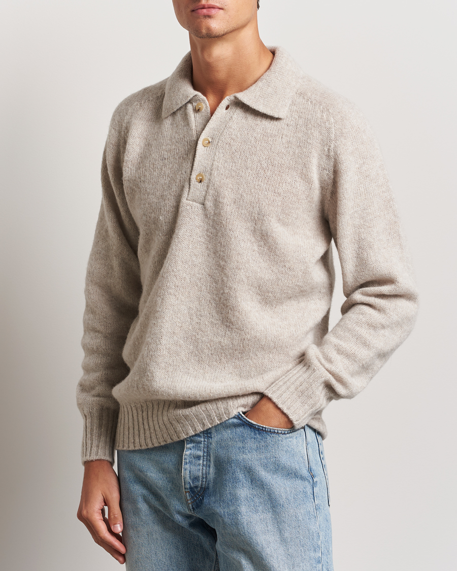 Heren | Truien | Howlin' | Brushed Wool Polo Cosmic Latte