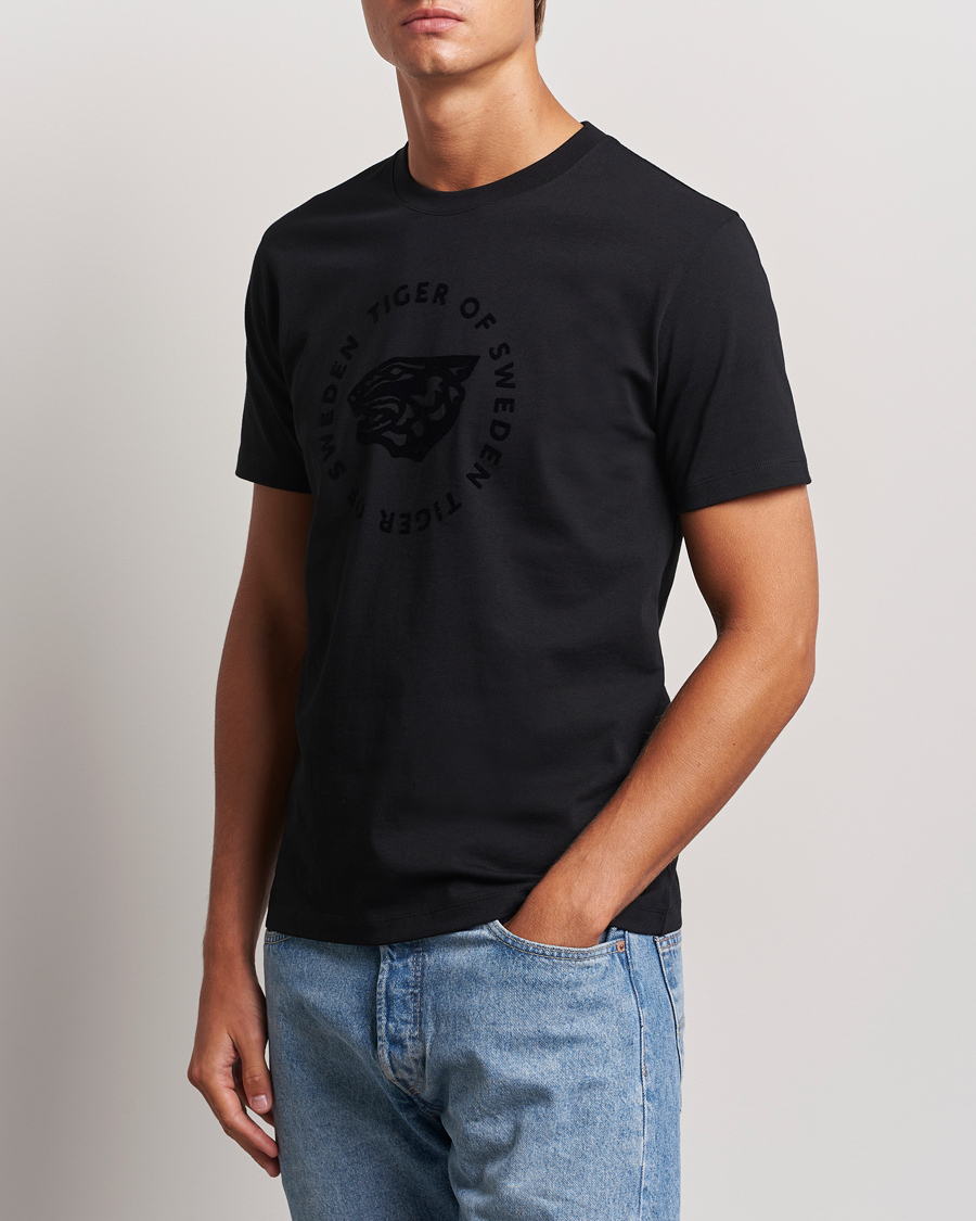 Heren | T-shirts | Tiger of Sweden | Dillan Logo Crew Neck T-Shirt Black