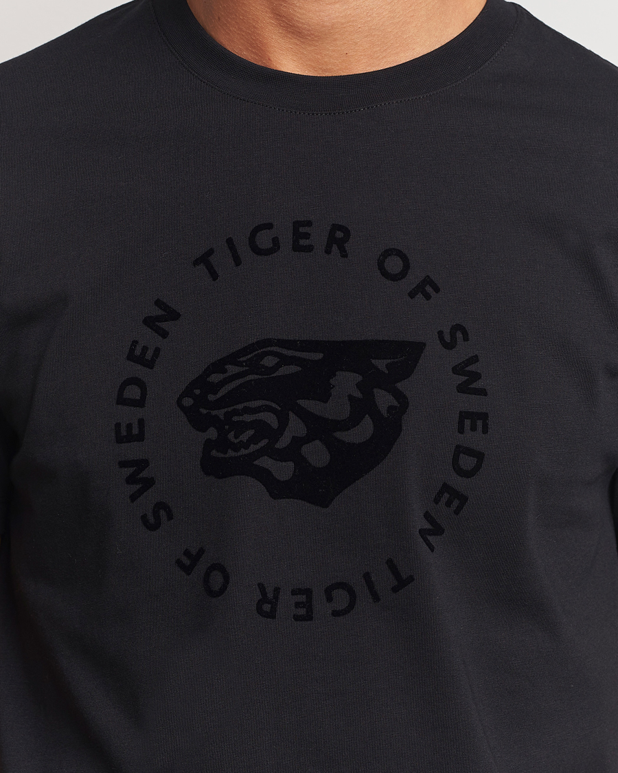 Heren | T-shirts | Tiger of Sweden | Dillan Logo Crew Neck T-Shirt Black