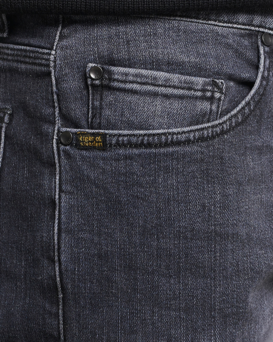 Heren | Jeans | Tiger of Sweden | Pistolero Stretch Cotton Jeans Washed Black