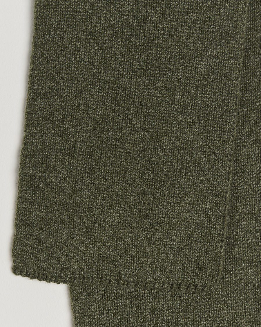Heren | Piacenza Cashmere Short Loop Cashmere Scarf Olive | Piacenza Cashmere | Short Loop Cashmere Scarf Olive