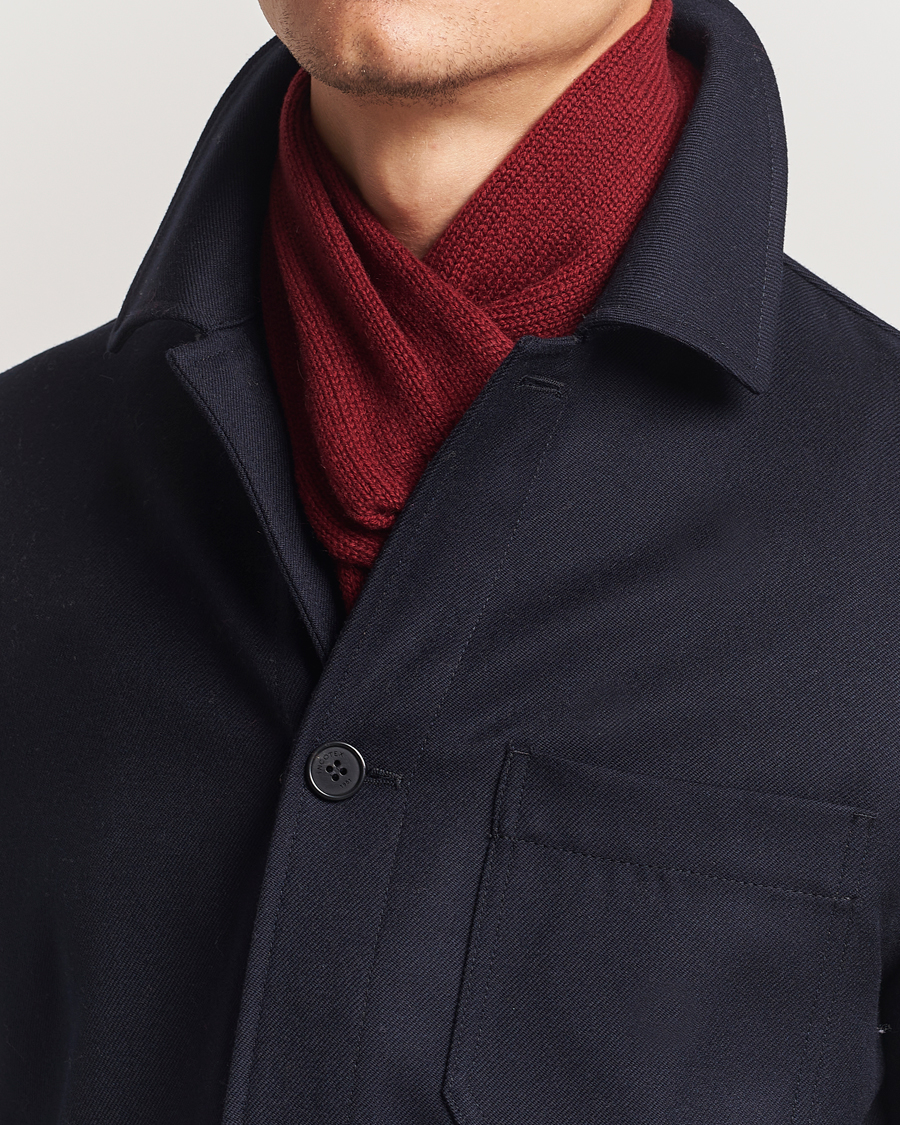 Heren | Piacenza Cashmere Short Loop Cashmere Scarf Burgundy | Piacenza Cashmere | Short Loop Cashmere Scarf Burgundy