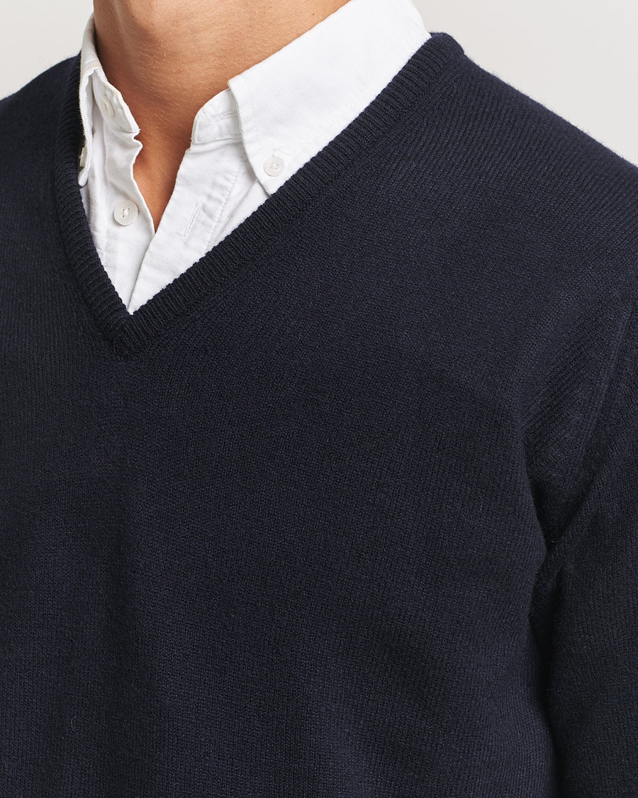 Heren | Truien | William Lockie | Rob Lambswool V-Neck Navy
