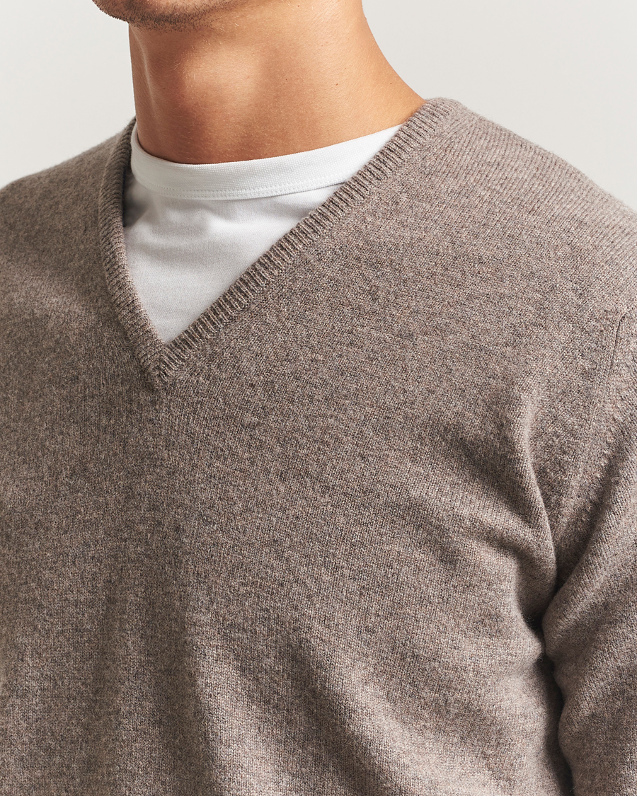 Heren | Truien | William Lockie | Rob Lambswool V-Neck Vole