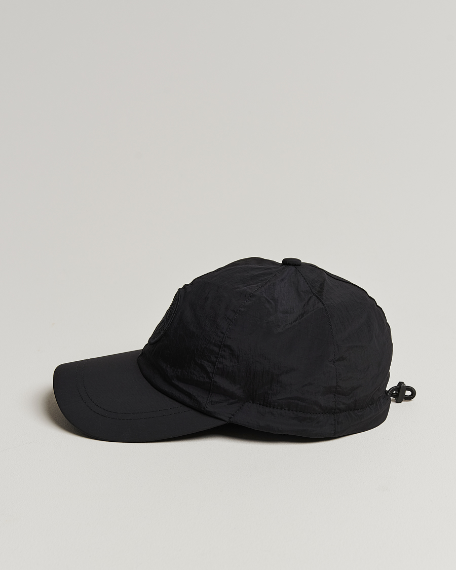 Heren | Stone Island Nylon Metal Logo Cap Black | Stone Island | Nylon Metal Logo Cap Black