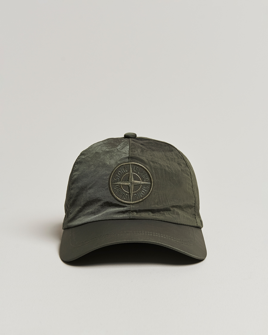 Heren | Stone Island Nylon Metal Logo Cap Musk | Stone Island | Nylon Metal Logo Cap Musk