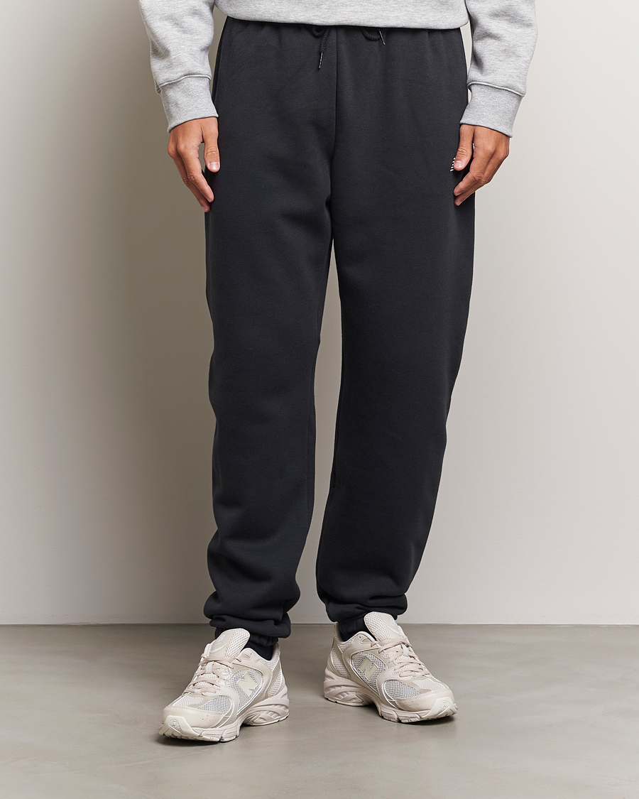 Heren | Broeken | New Balance | Essentials Fleece Sweatpants Black