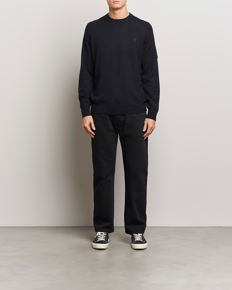 Heren | Truien | Lyle & Scott | Tonal Eagle Lambswool Crew Neck Jet Black