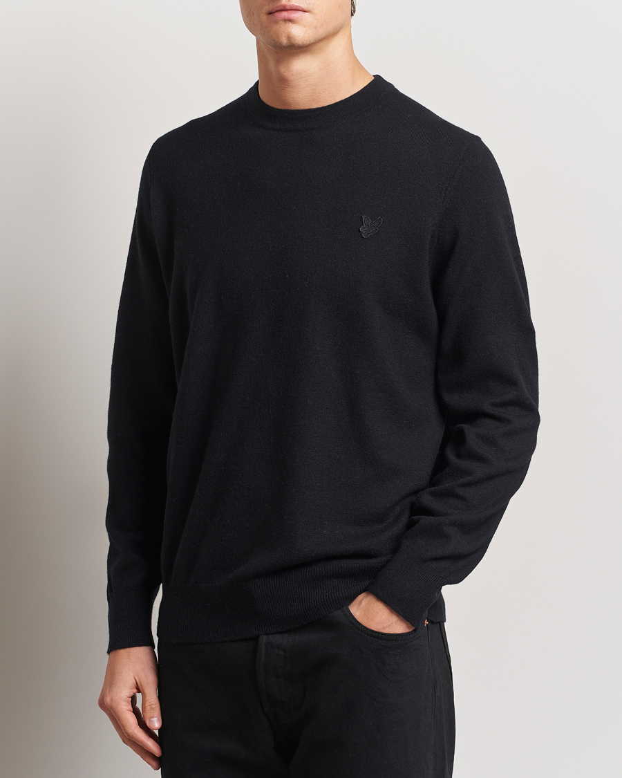 Heren | Truien | Lyle & Scott | Tonal Eagle Lambswool Crew Neck Jet Black