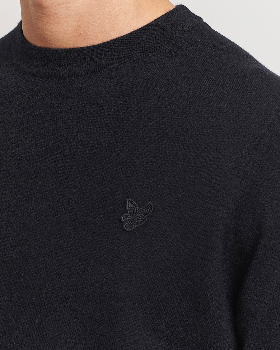 Heren | Truien | Lyle & Scott | Tonal Eagle Lambswool Crew Neck Jet Black