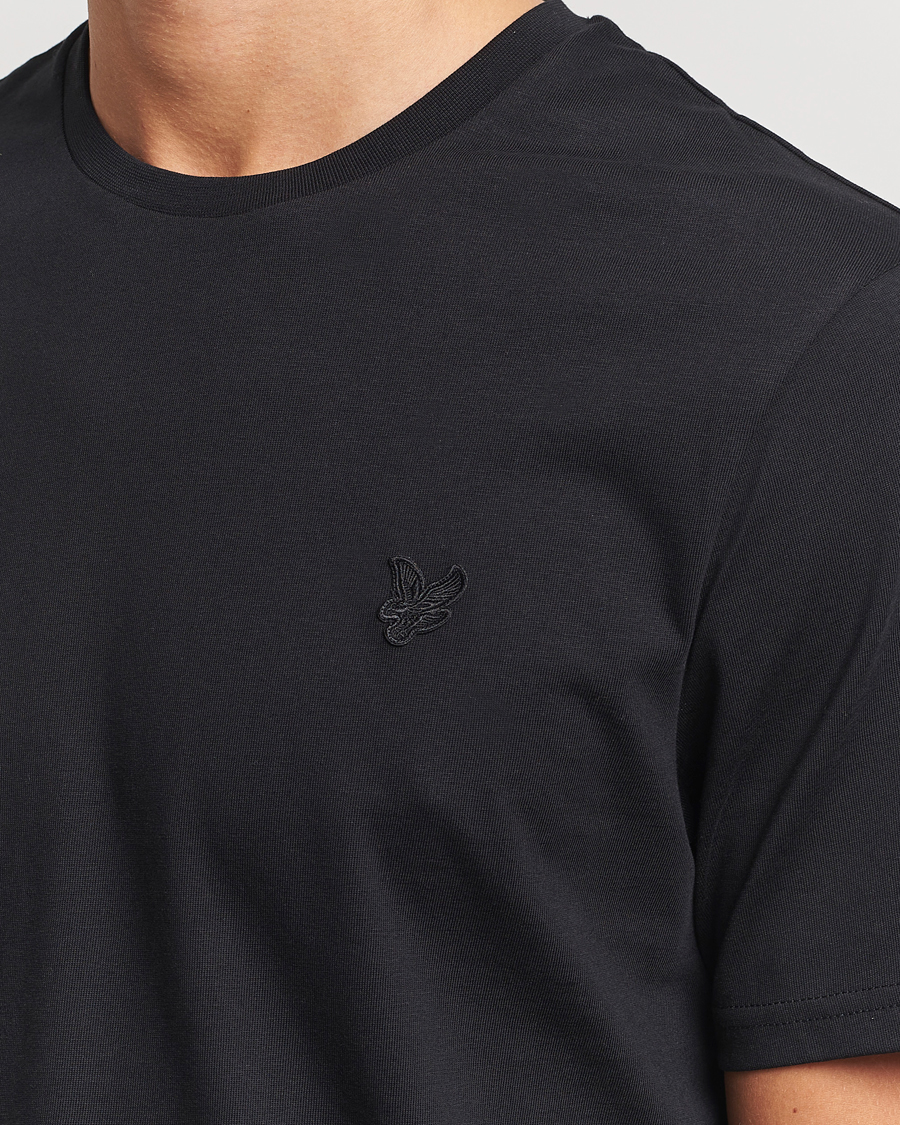Heren | T-shirts | Lyle & Scott | Tonal Eagle Crew Neck T-Shirt Jet Black