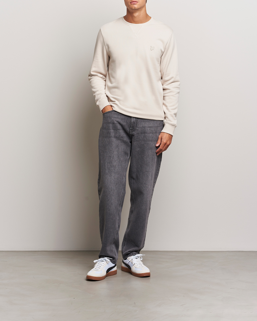 Heren | Truien | Lyle & Scott | Tonal Eagle Crew Neck Sweatshirt Cove