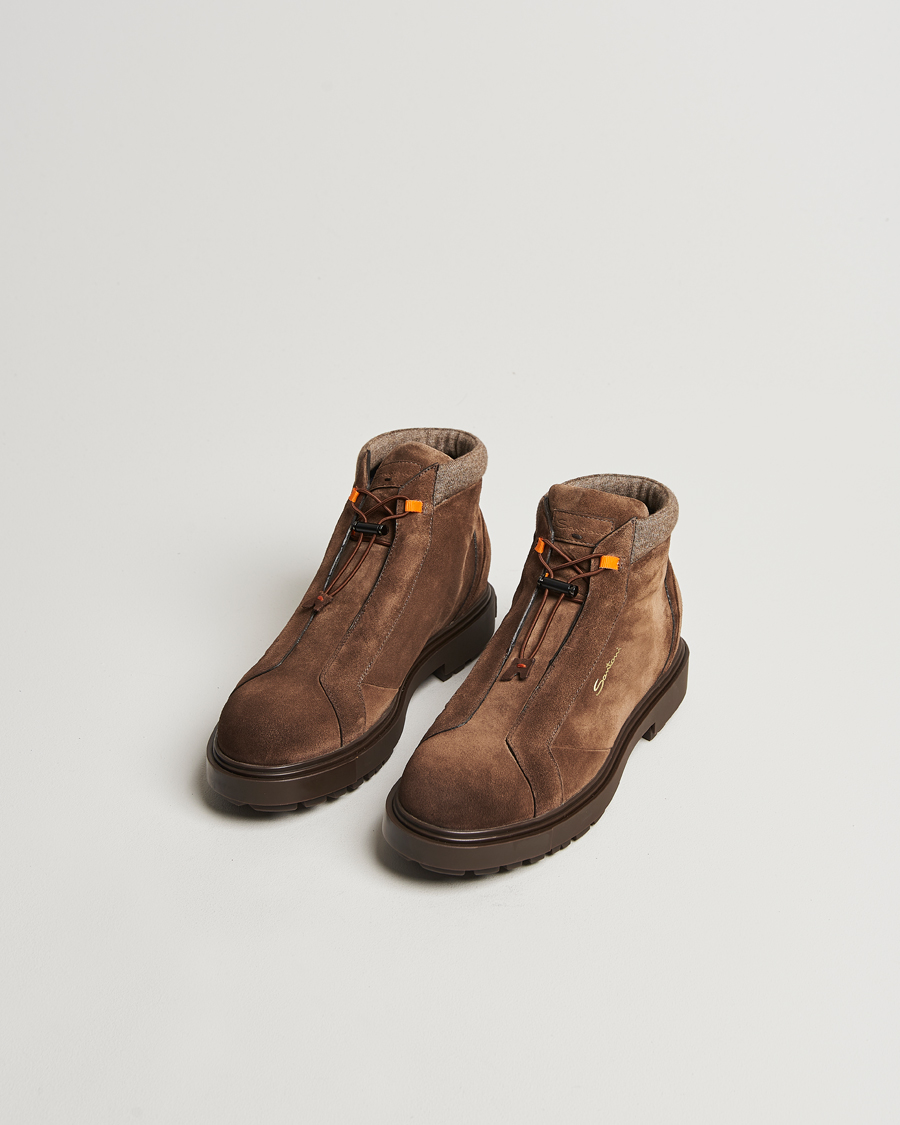 Heren | Santoni St Moritz No Lace Boot Dark Brown Suede | Santoni | St Moritz No Lace Boot Dark Brown Suede