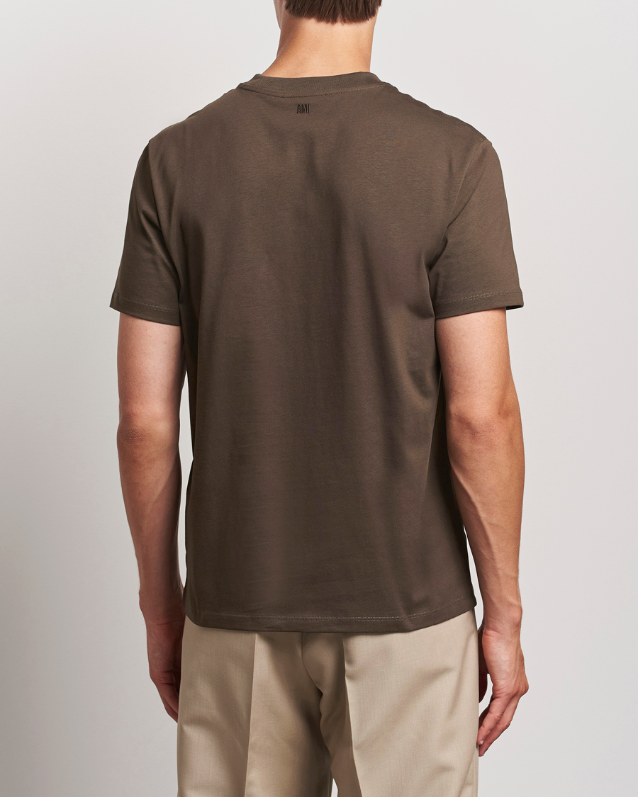 Heren | T-shirts | AMI | Heart Logo T-Shirt Dark Coffee