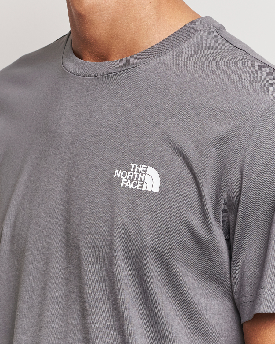 Heren | T-shirts | The North Face | Simple Dome Tee Grey