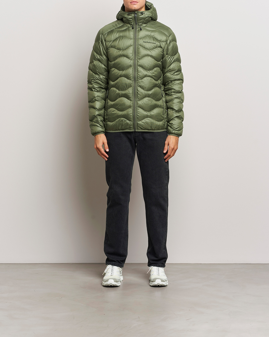 Heren | Jassen | Peak Performance | Helium Down Hooded Jacket Pine Needle