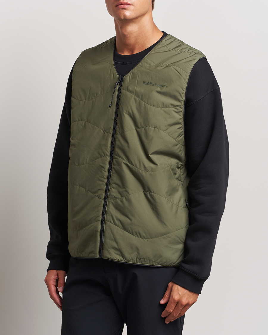 Heren | Jassen | Peak Performance | Insulated Reversable Vest Pine Needle
