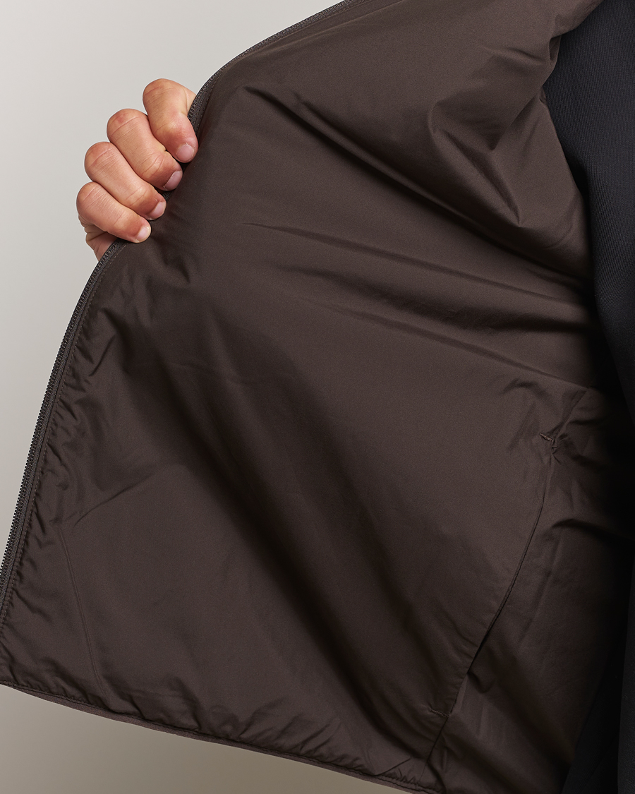Heren | Jassen | Peak Performance | Insulated Reversable Vest Avid Beige
