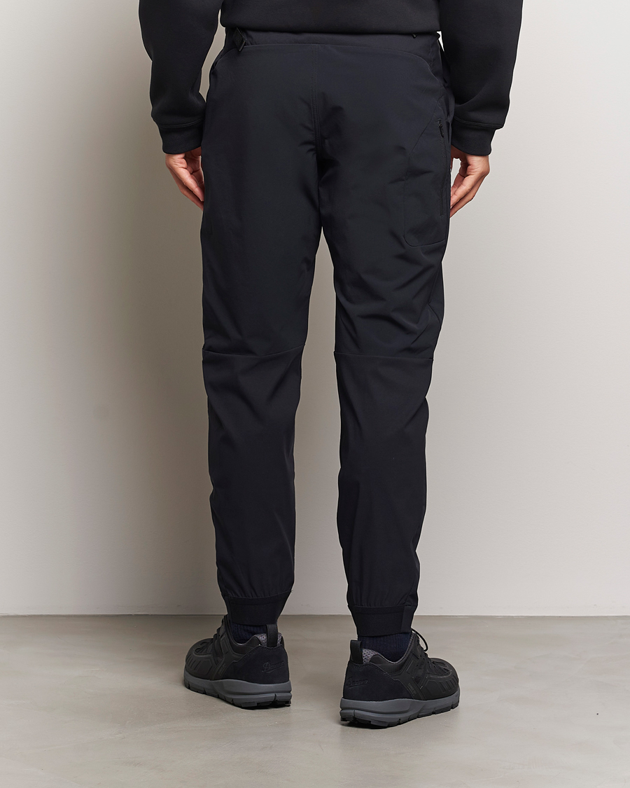 Heren | Broeken | Peak Performance | Trail Pants Black