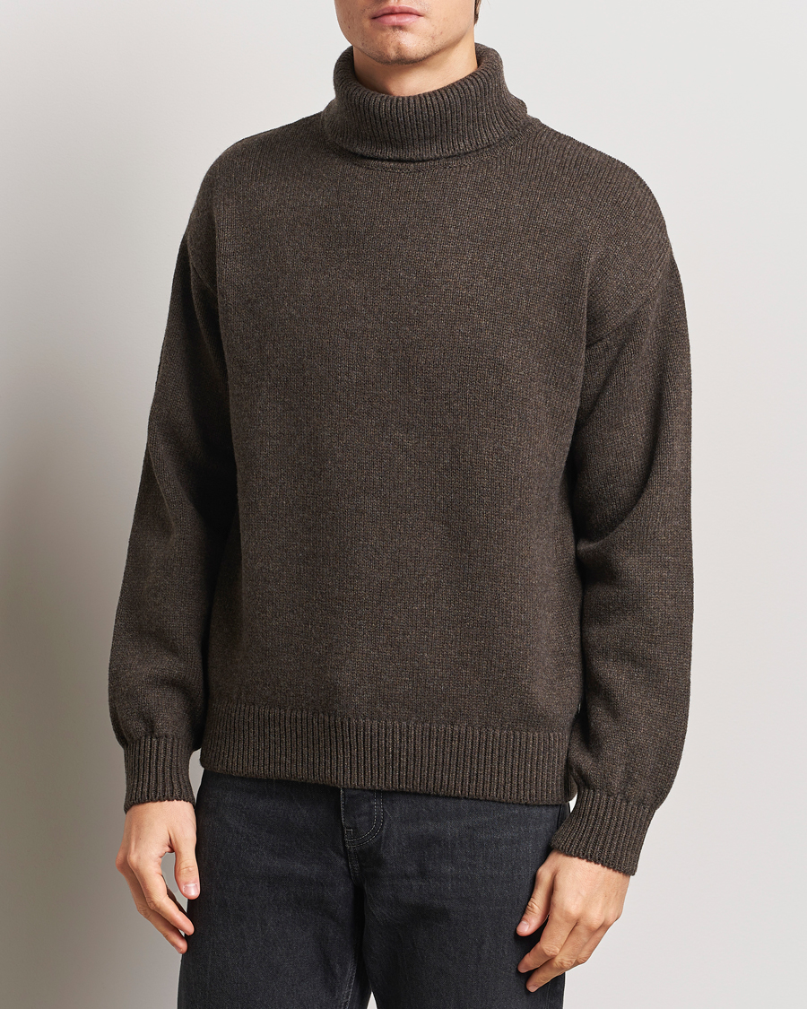 Heren | Truien | Colorful Standard | Merino Wool Turtleneck Coffee Brown