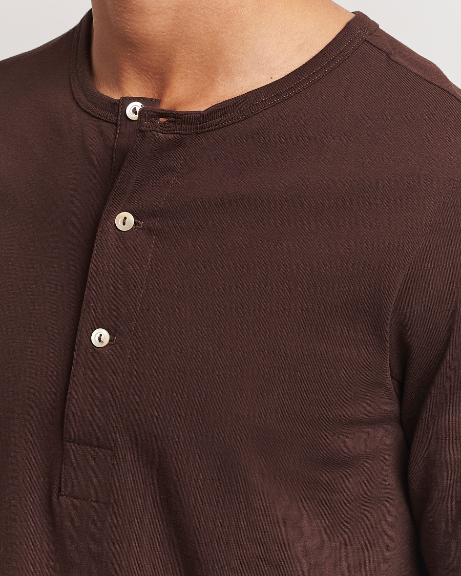 Heren | Truien | Merz b. Schwanen | Classic Organic Cotton Henley Coffee