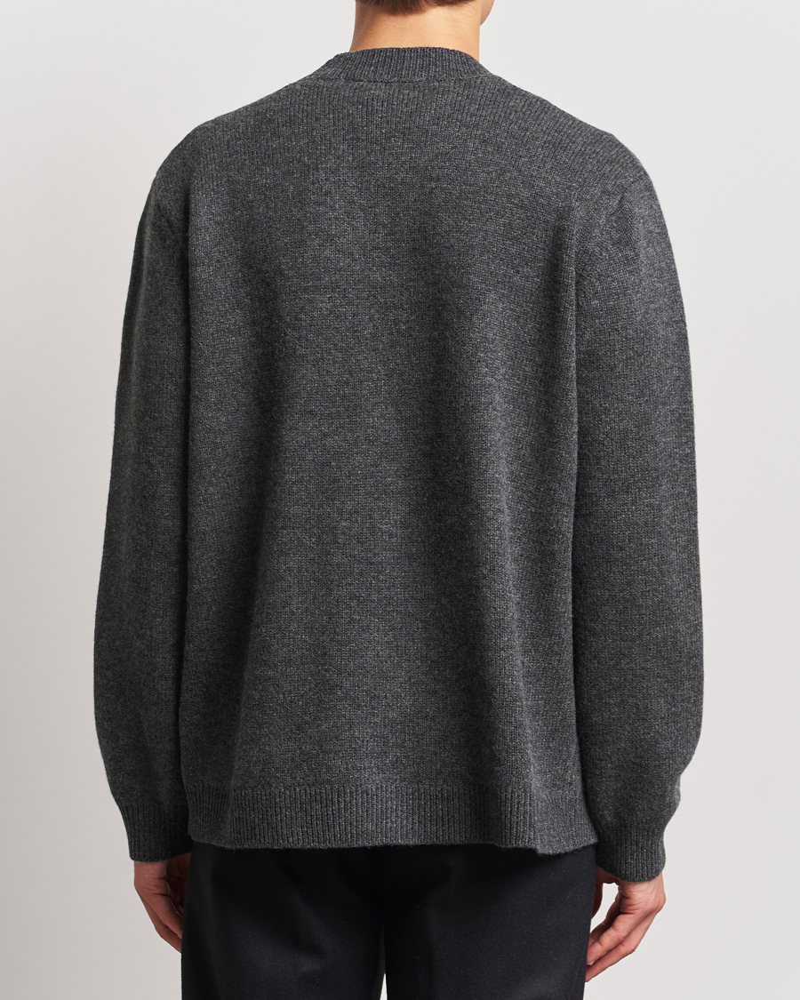 Heren | Truien | A Day's March | Jarrow Lambswool Cardigan Charcoal