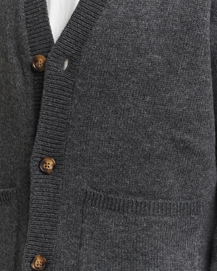 Heren | Truien | A Day's March | Jarrow Lambswool Cardigan Charcoal
