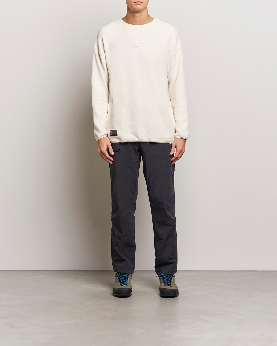 Heren | Truien | Oakley | FGL Micro Fleece Crew Bone