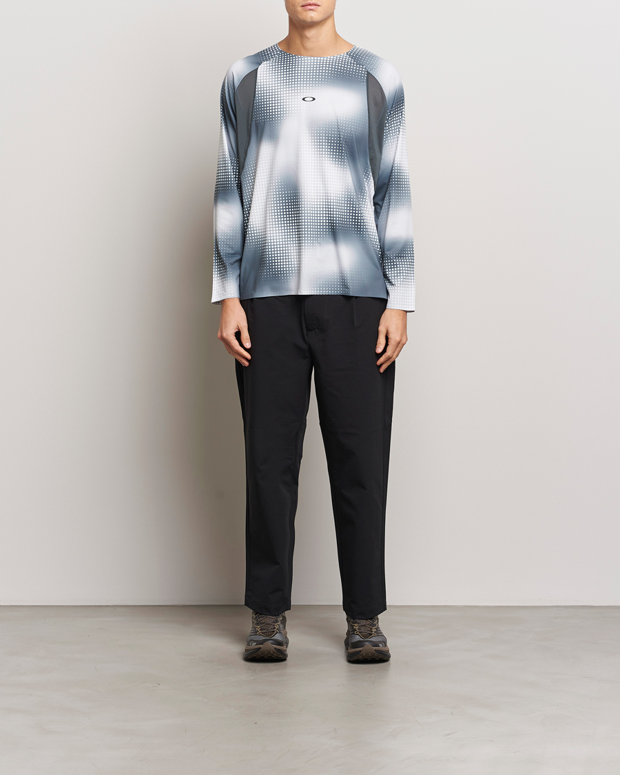 Heren | T-shirts | Oakley | Pursuit Pro Long Sleeve T-Shirt Organic Spots