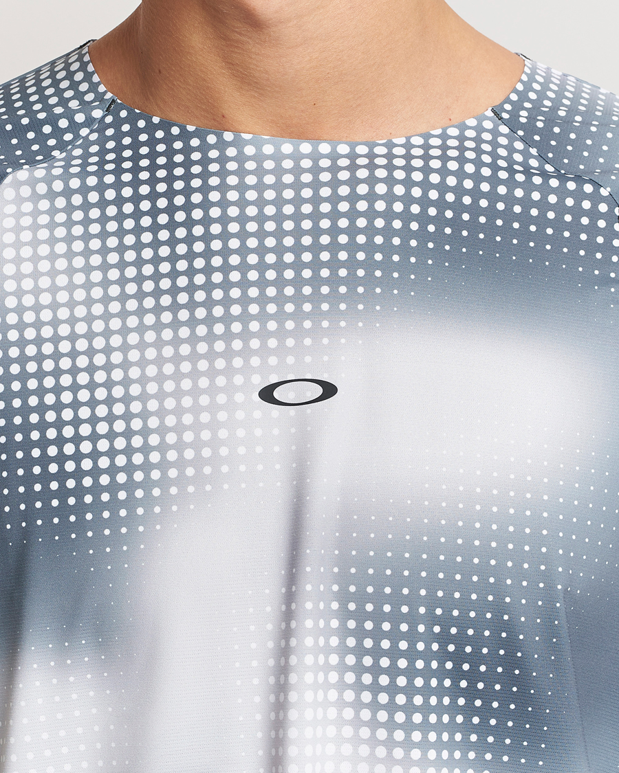 Heren | T-shirts | Oakley | Pursuit Pro Long Sleeve T-Shirt Organic Spots