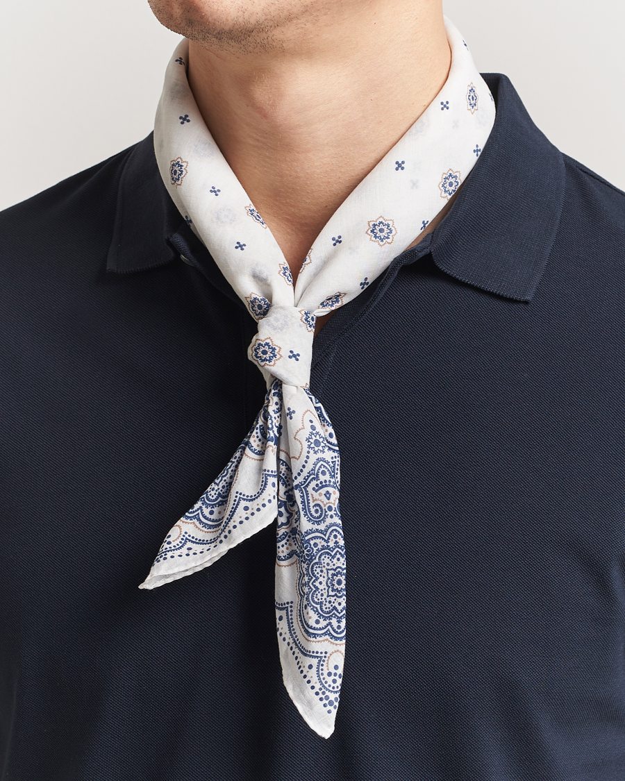 Heren | Sjaals | Amanda Christensen | Cotton Voilé Printed Medallion Bandana Cream