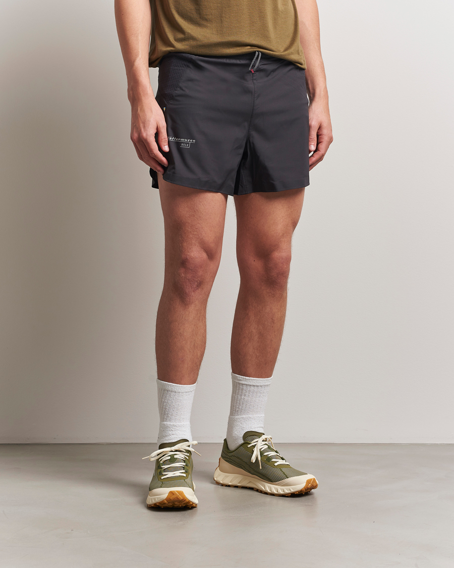 Heren | Korte broek | Klättermusen | Bele Running Shorts Raven