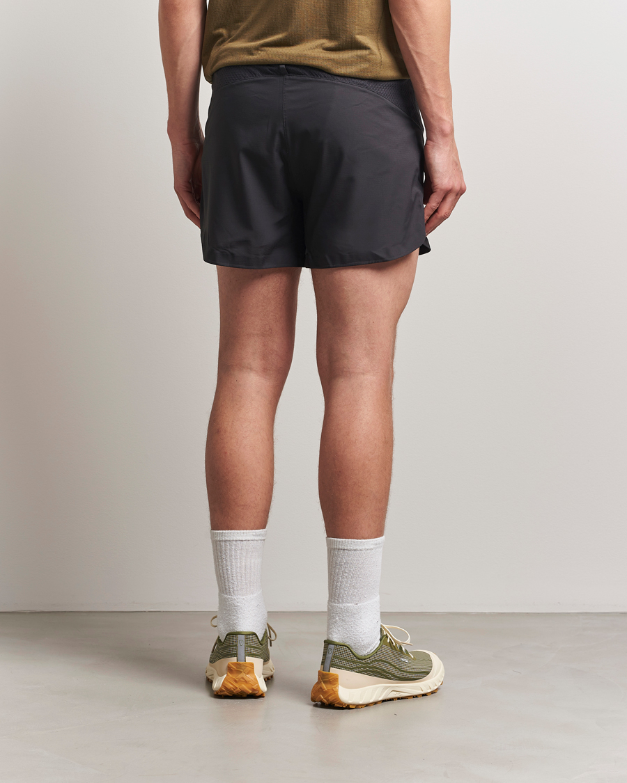 Heren | Korte broek | Klättermusen | Bele Running Shorts Raven