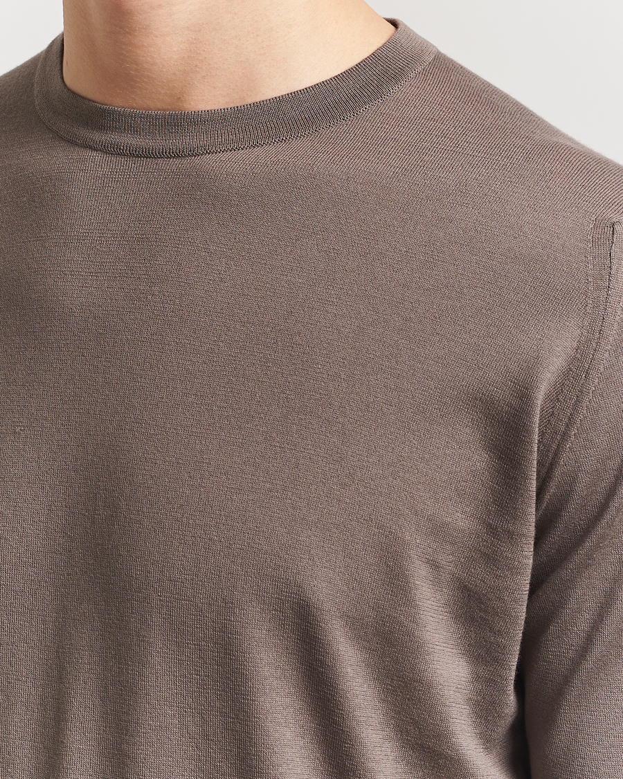 Heren | Truien | John Smedley | Rowland Sea Island Crew Neck Pullover Beige Musk