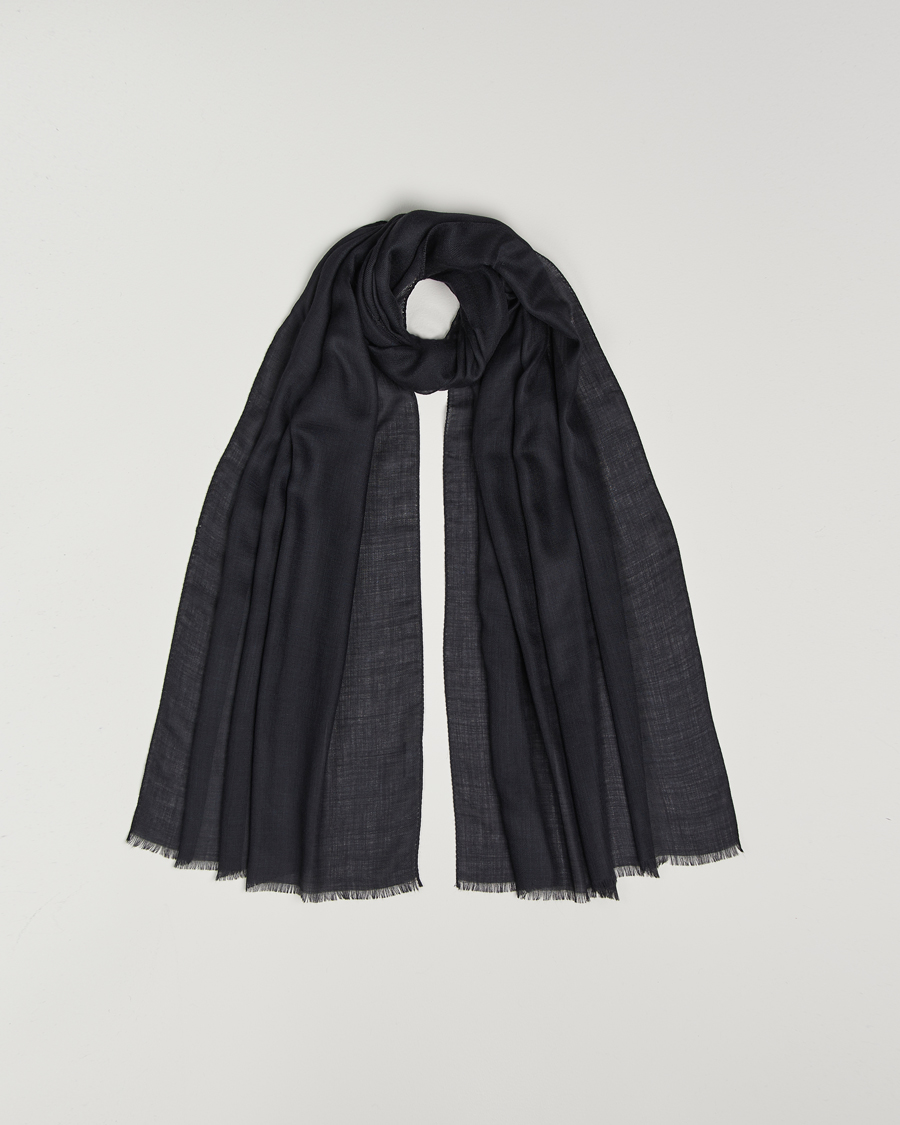 Heren | Piacenza Cashmere Chic Cashmere Scarf Navy | Piacenza Cashmere | Chic Cashmere Scarf Navy