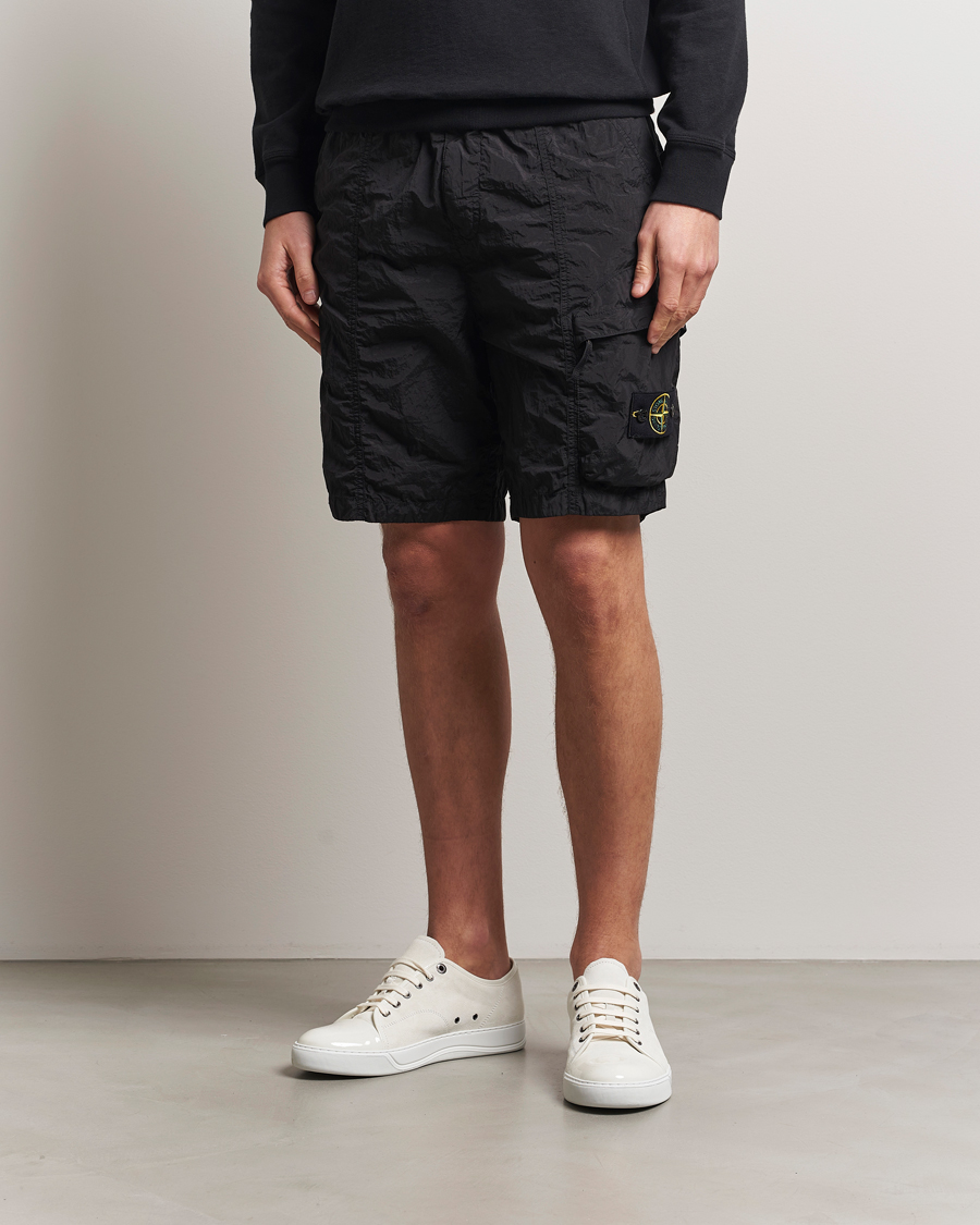 Heren | Korte broek | Stone Island | Nylon Metal Drawstring Cargo Shorts Black