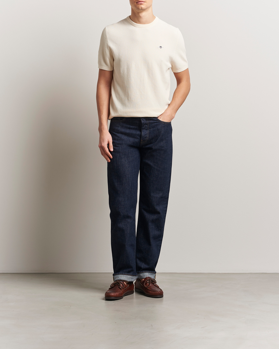 Heren | T-shirts | GANT | Micro Textured Crew Neck T-shirt Cream