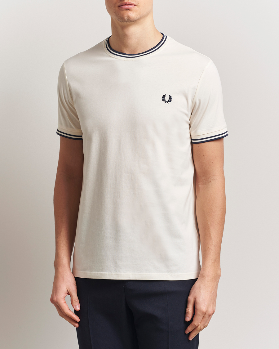 Heren | T-shirts | Fred Perry | Twin Tipped T-Shirt Ecru