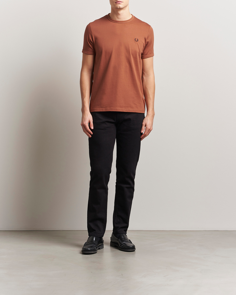 Heren | T-shirts | Fred Perry | Ringer T-Shirt Cinnamon Brown