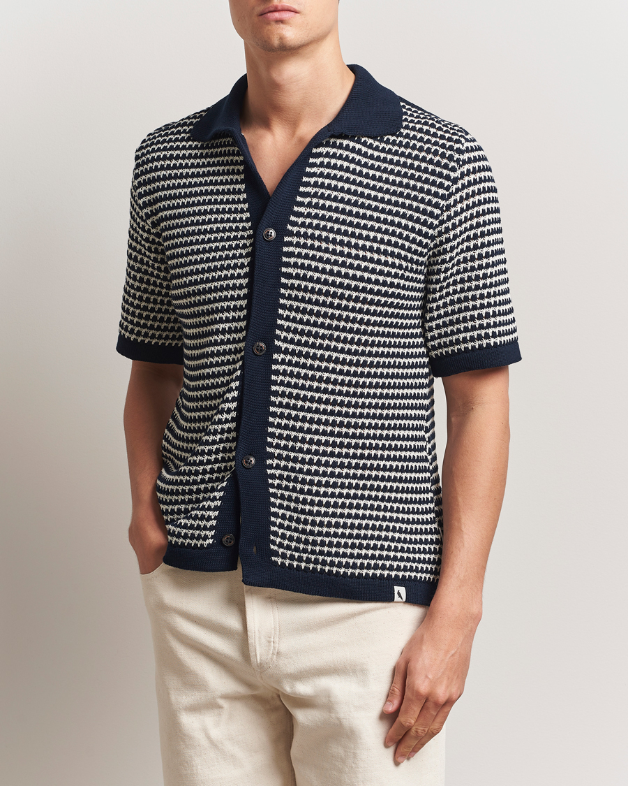 Heren | Overhemden | Peregrine | Island Crochet Knitted Shirt Navy
