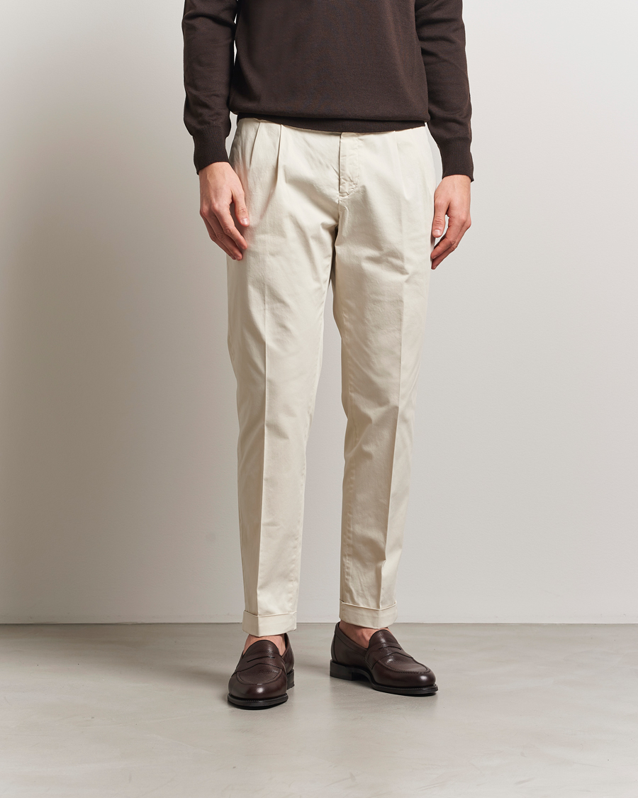 Heren | Broeken | Briglia 1949 | Easy Fit Pleated Cotton Stretch Chino Cream
