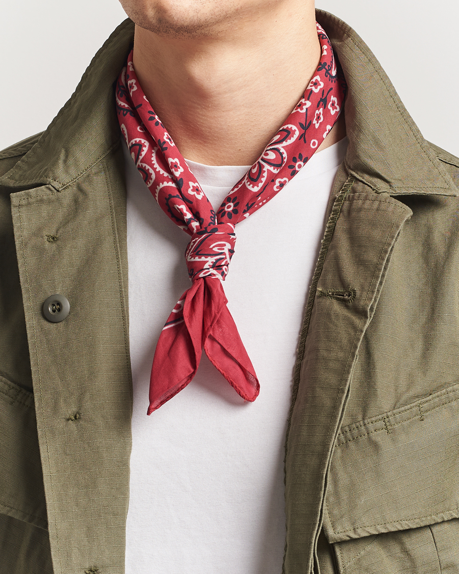 Heren | Sjaals | Drake's | Drake'sClassic Paisley BandanaRed