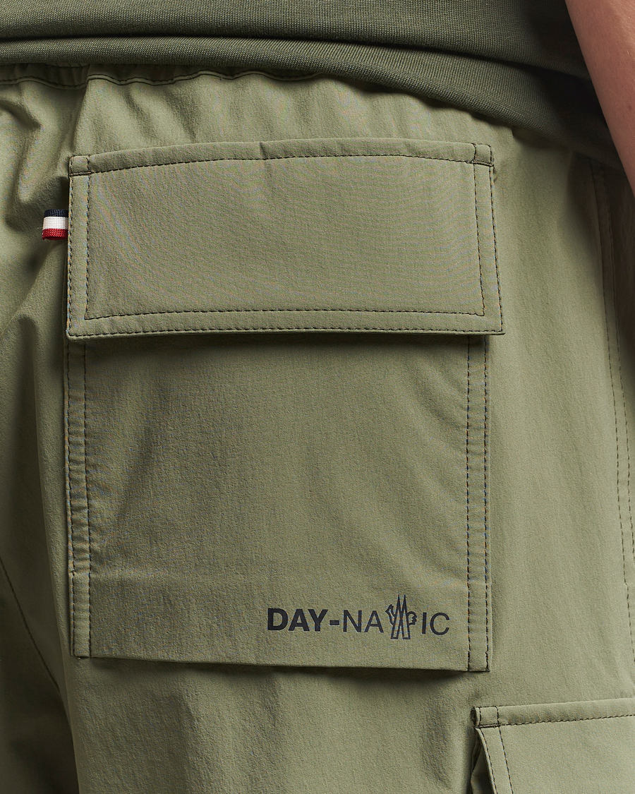 Heren | Korte broek | Moncler Grenoble | Cargo Shorts Military