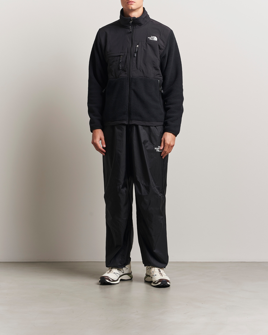 Heren | Broeken | The North Face | NSE Wind Track Pants Black