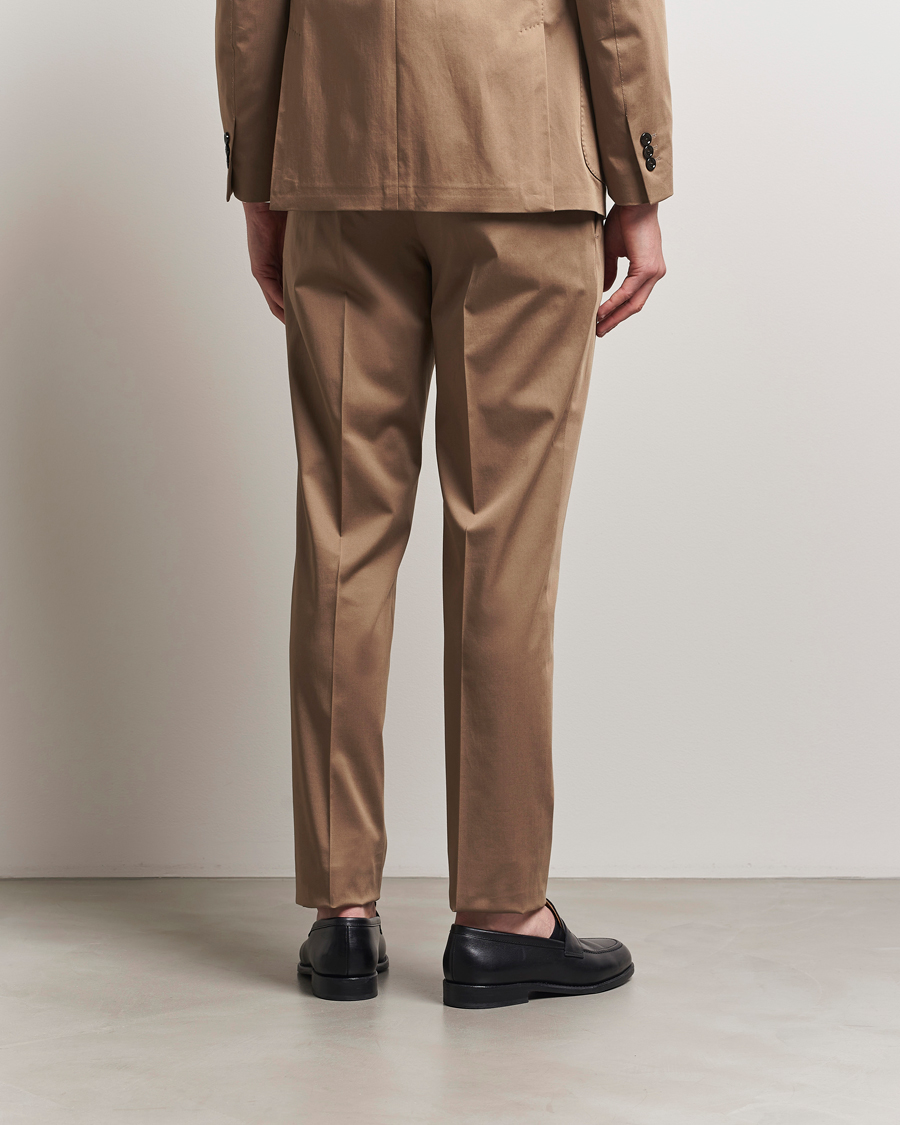 Heren | Broeken | Lardini | Pleated Cotton Stretch Trousers Light Brown
